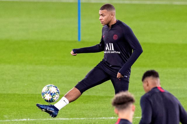 哈登里程悲快船不敌独行侠 无核雄鹿轻取奇才