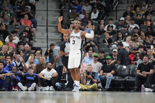 西甲-莱万哑火冈萨雷斯制胜 巴萨0-1莱加内斯